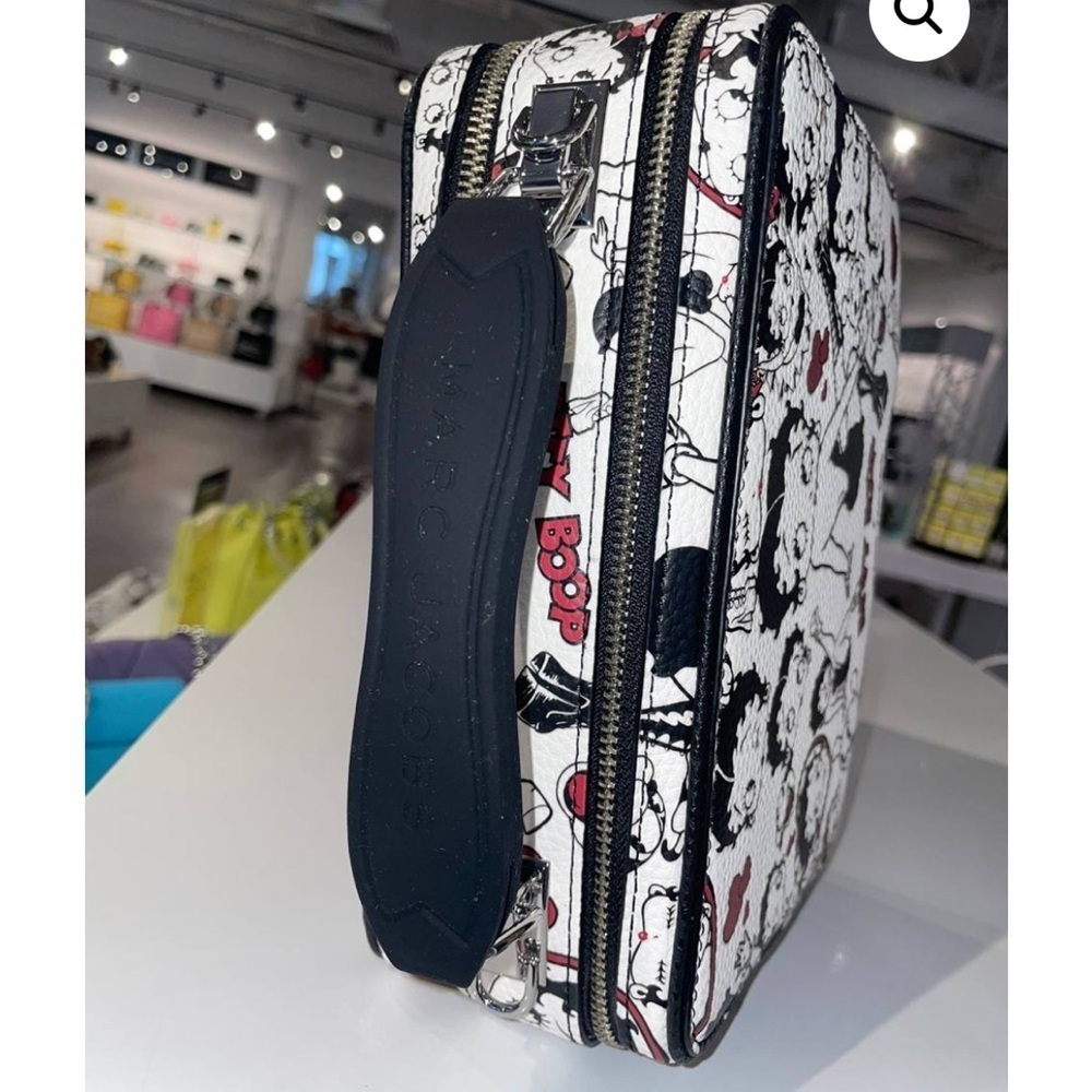 NWT MARC JACOBS x Betty Boop The Large Box Top Handle Crossbody Bag Black White - Picture 4 of 11